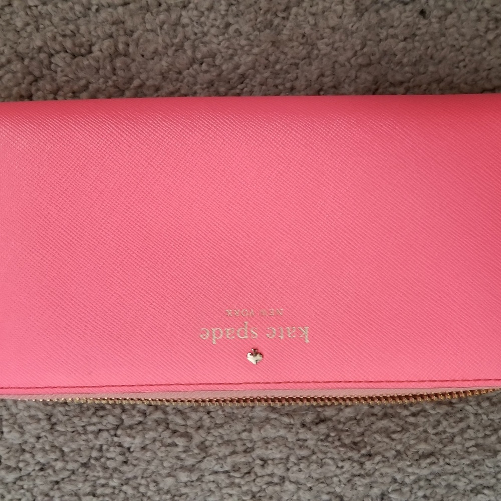 Coral leather wallet